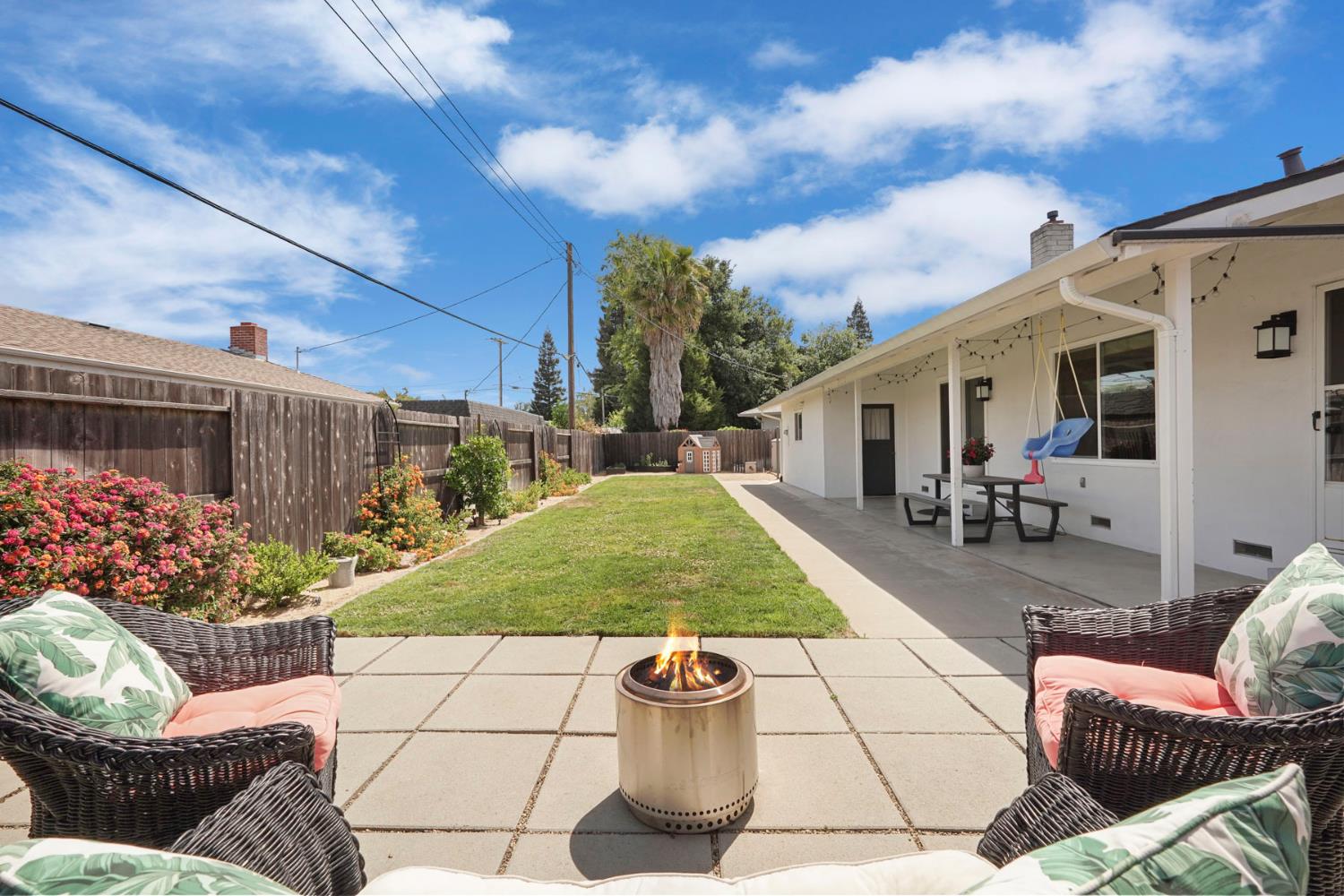 Detail Gallery Image 25 of 35 For 725 Maplewood Dr, Lodi,  CA 95242 - 3 Beds | 2 Baths