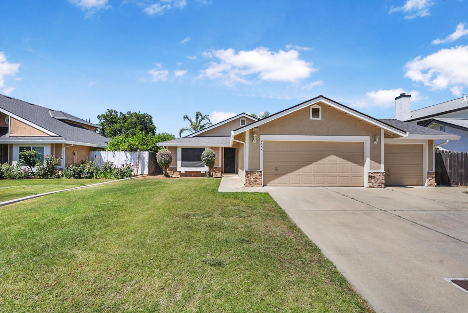 Detail Gallery Image 1 of 23 For 2833 Glasgow Dr, Ceres,  CA 95307 - 3 Beds | 2 Baths