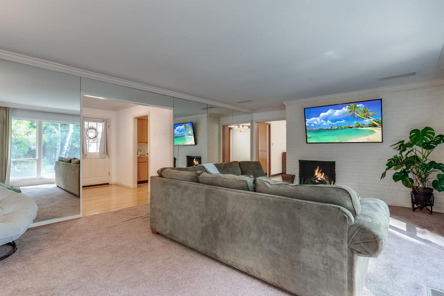 Detail Gallery Image 9 of 43 For 4138 Yacht Harbor Dr, Stockton,  CA 95204 - 3 Beds | 2 Baths
