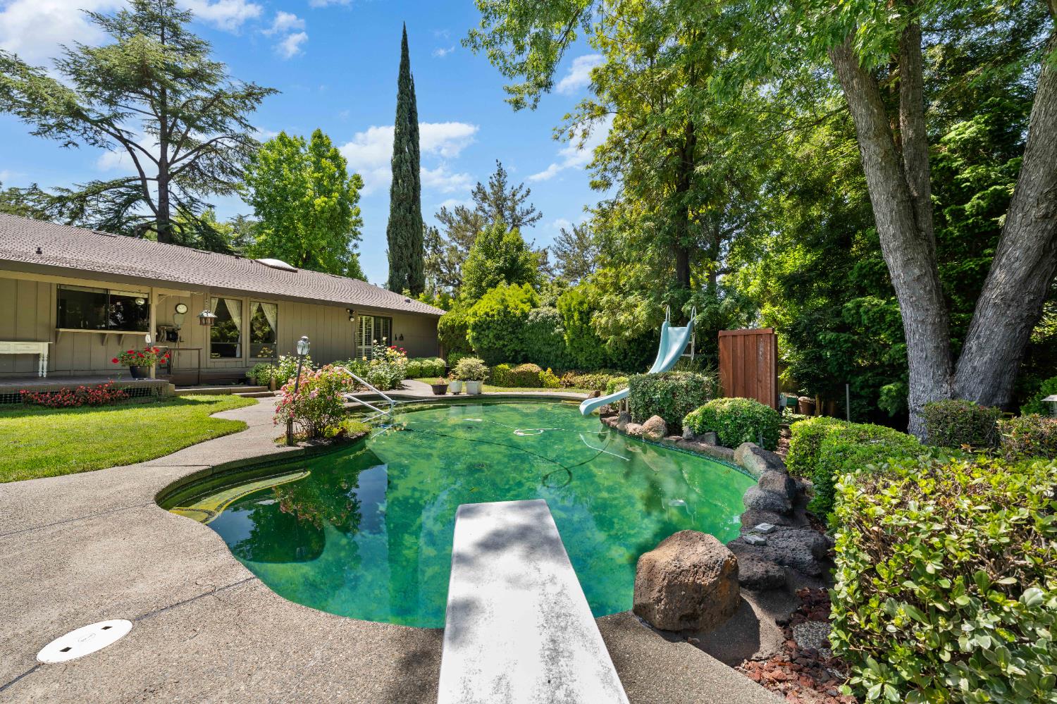 Detail Gallery Image 39 of 52 For 7831 Juarez Way, Fair Oaks,  CA 95628 - 3 Beds | 2/1 Baths