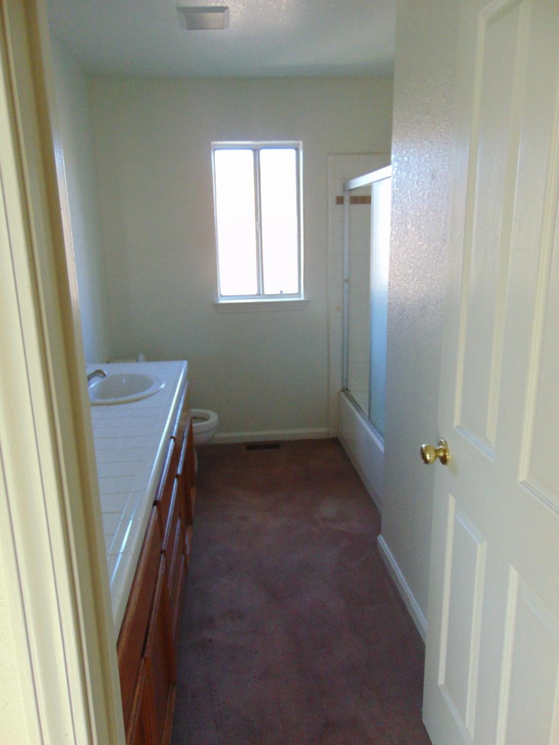 Detail Gallery Image 22 of 33 For 1750 Bonaire Cir, Stockton,  CA 95210 - 5 Beds | 3 Baths