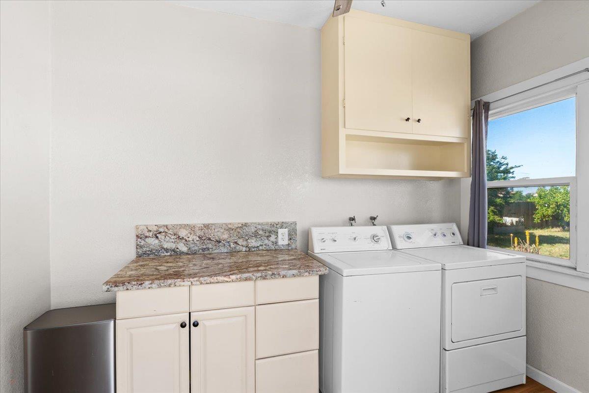 Detail Gallery Image 22 of 61 For 209 S Pasadena Ave, Waterford,  CA 95386 - 3 Beds | 1 Baths