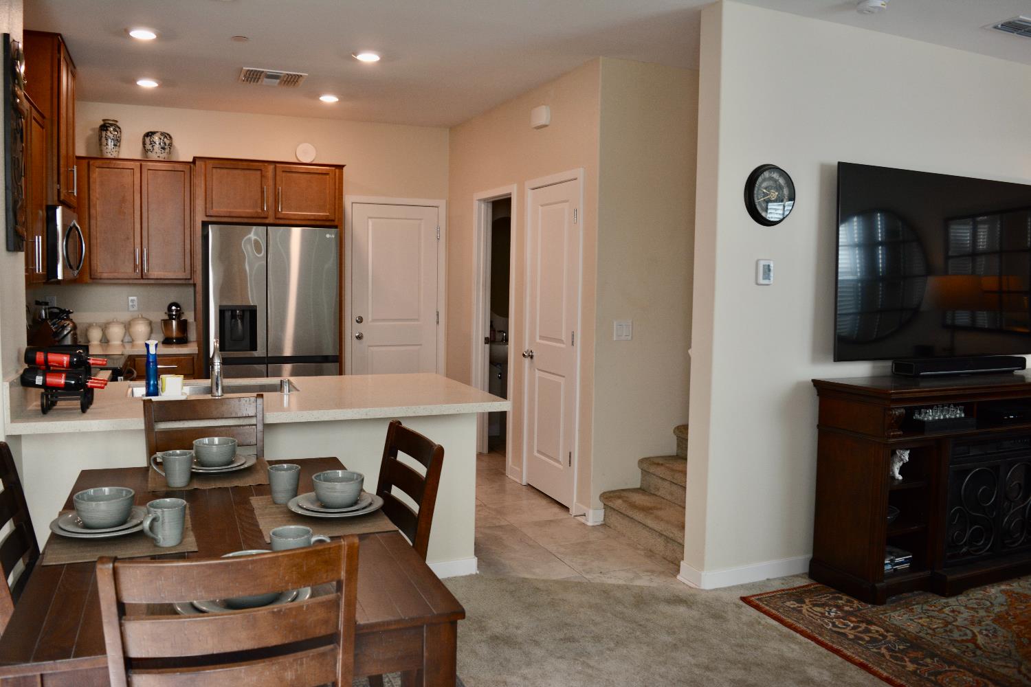 Photo #8: 225064211 Listing: Photo #8