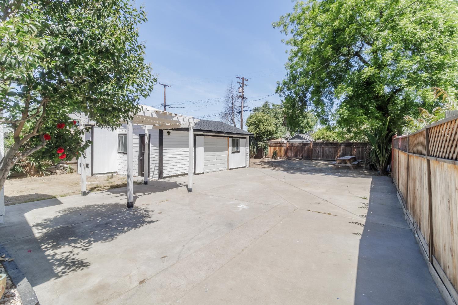 Detail Gallery Image 18 of 21 For 1605 W Orangeburg Ave, Modesto,  CA 95350 - 2 Beds | 1 Baths