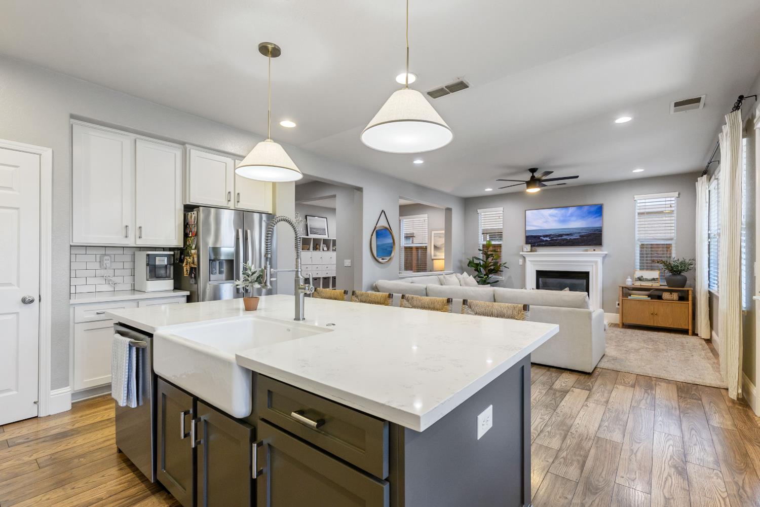 Detail Gallery Image 12 of 36 For 947 Campfire Cir, Rocklin,  CA 95765 - 3 Beds | 2/1 Baths