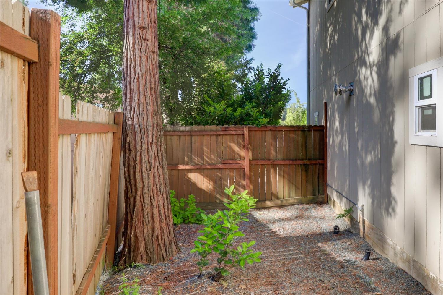 Detail Gallery Image 36 of 62 For 347 E Maryland Dr, Grass Valley,  CA 95945 - 2 Beds | 2 Baths
