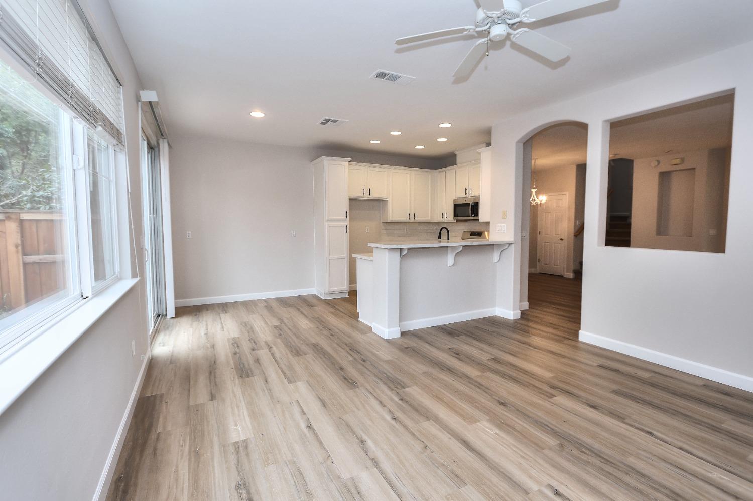 Photo #19: 225063611 Listing: Photo #19