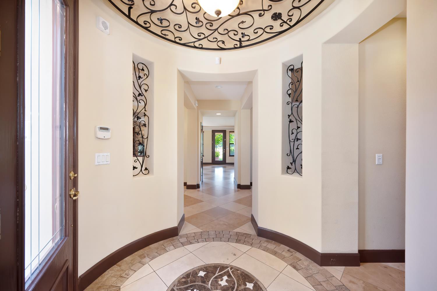 Detail Gallery Image 13 of 88 For 620 Castle Oaks Dr, Ione,  CA 95640 - 4 Beds | 2/1 Baths