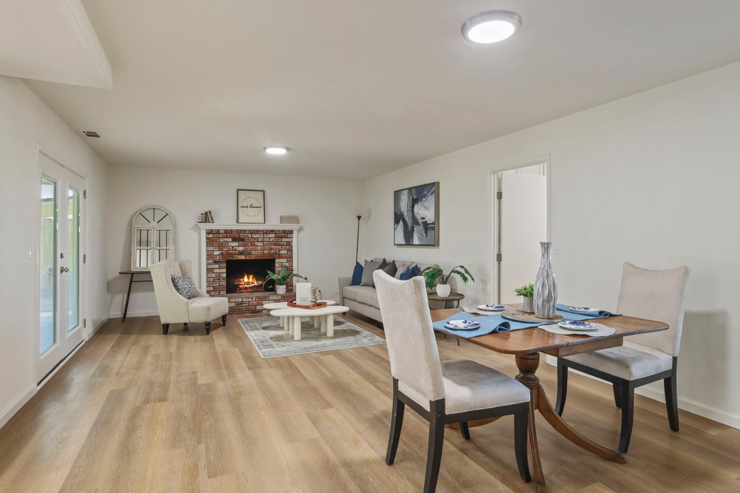 Detail Gallery Image 8 of 45 For 14616 Arapaho Way, Manteca,  CA 95336 - 3 Beds | 2 Baths