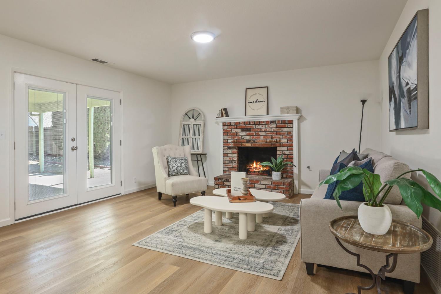 Detail Gallery Image 9 of 45 For 14616 Arapaho Way, Manteca,  CA 95336 - 3 Beds | 2 Baths