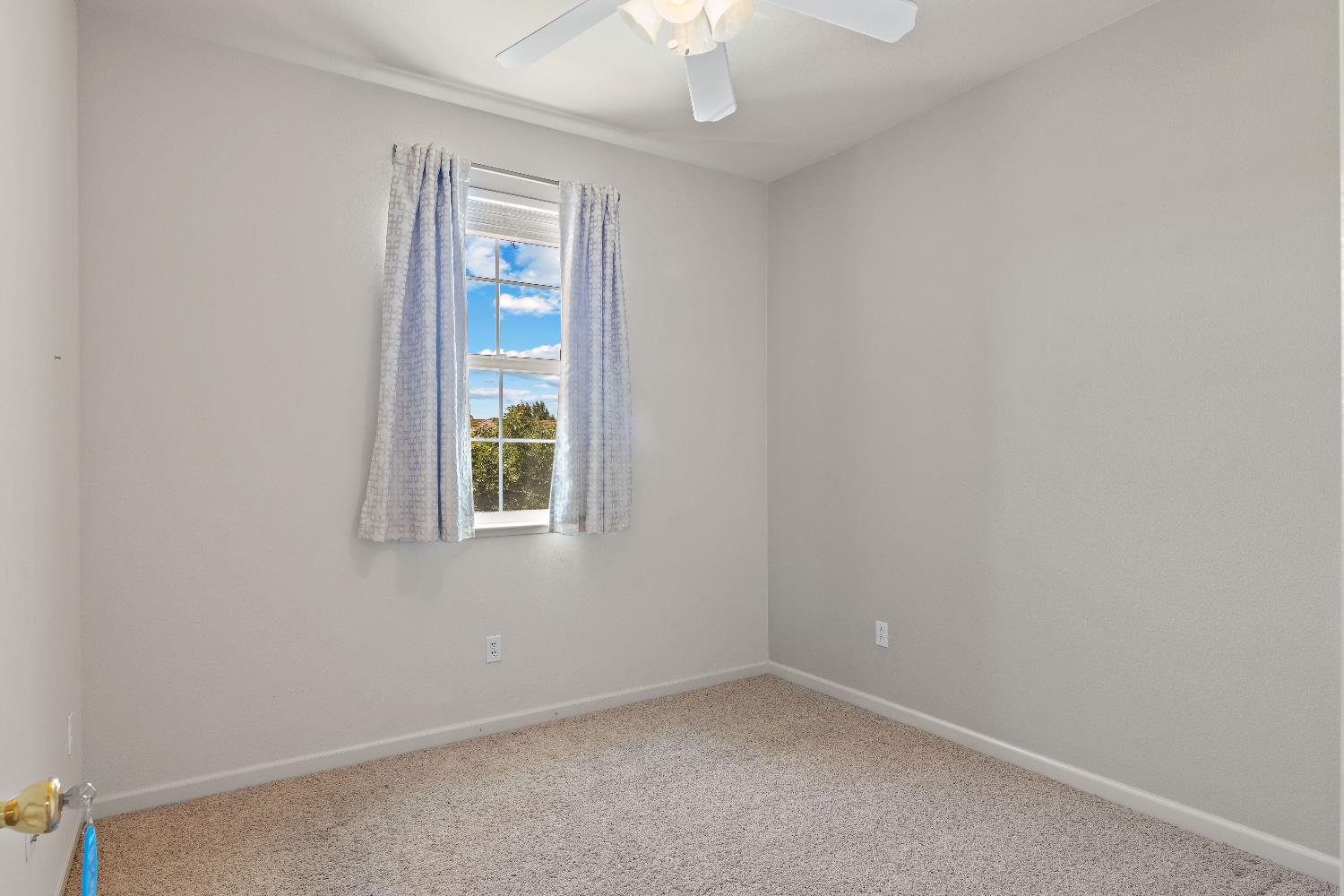 Detail Gallery Image 26 of 33 For 2316 Mendocino Dr, Oakdale,  CA 95361 - 4 Beds | 2/1 Baths