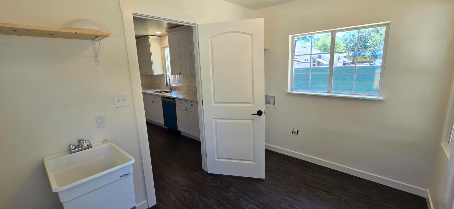 Detail Gallery Image 22 of 59 For 3129 Judah St, Sacramento,  CA 95815 - 2 Beds | 2 Baths