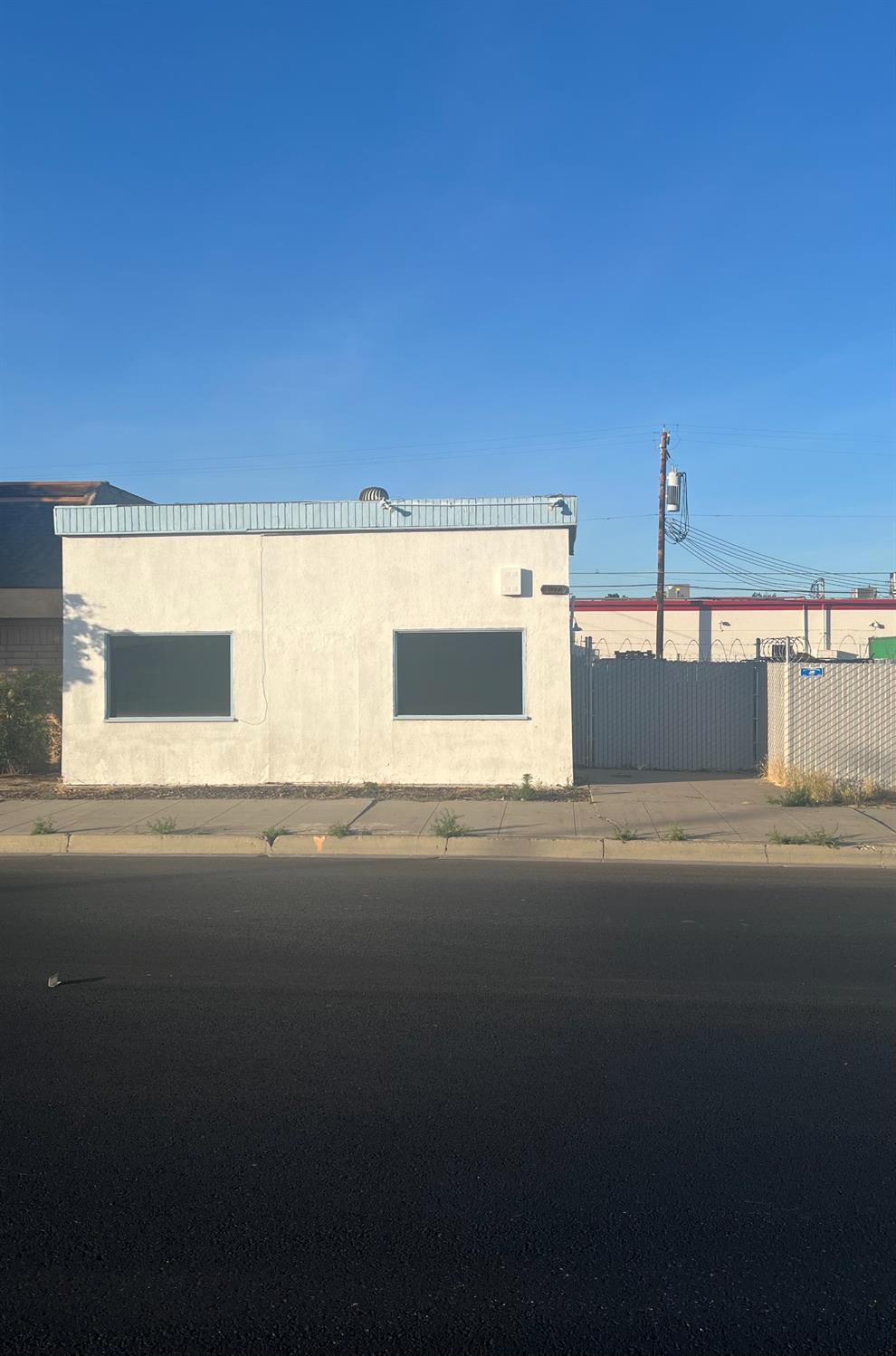 Detail Gallery Image 5 of 7 For 927 N St, Firebaugh,  CA 93622 - – Beds | – Baths