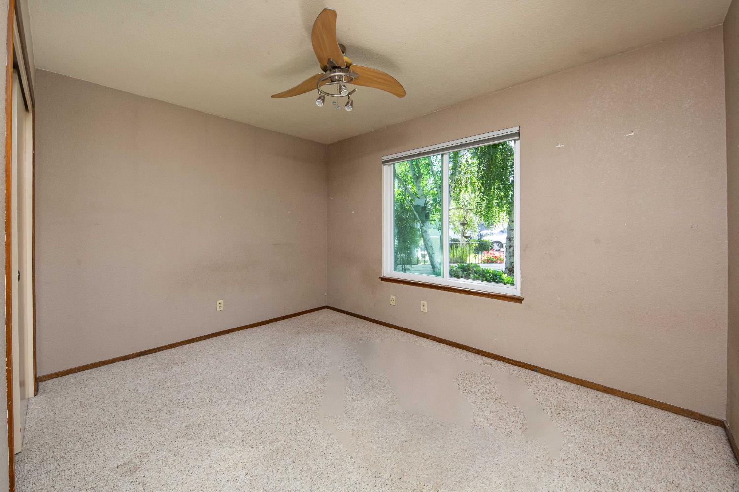Detail Gallery Image 31 of 56 For 9412 Bonanza Dr, Stockton,  CA 95209 - 3 Beds | 2/1 Baths