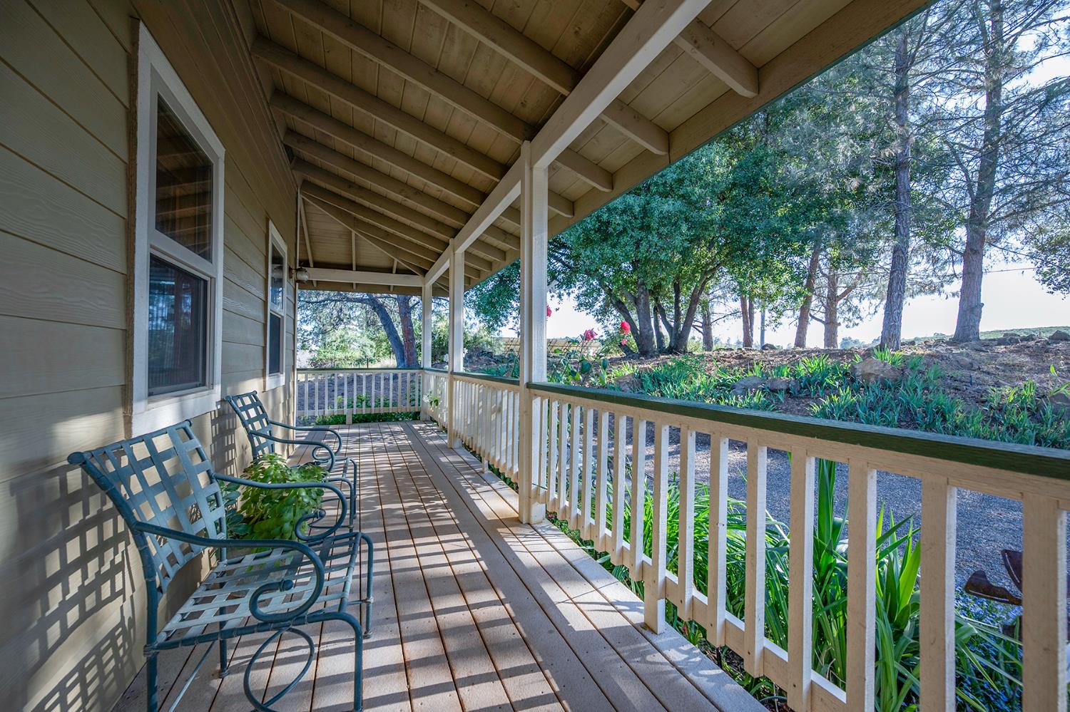 Detail Gallery Image 11 of 79 For 6060 Stony Creek Rd, Jackson,  CA 95642 - 3 Beds | 2/1 Baths
