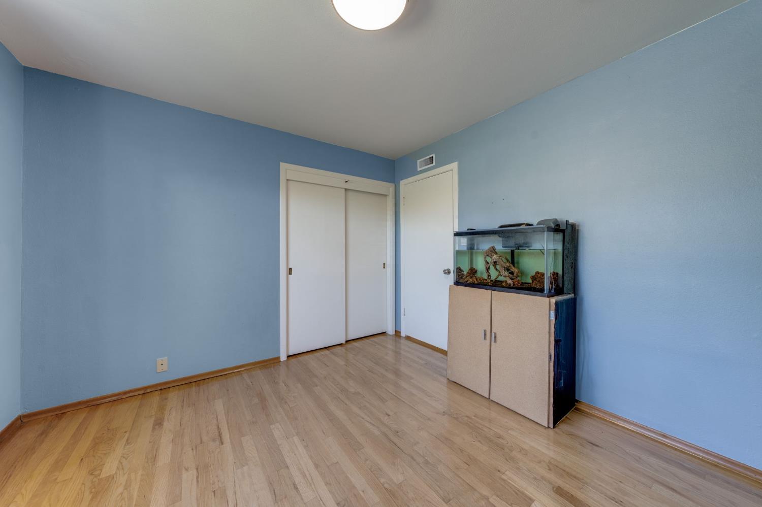 Detail Gallery Image 18 of 43 For 4138 Yacht Harbor Dr, Stockton,  CA 95204 - 3 Beds | 2 Baths