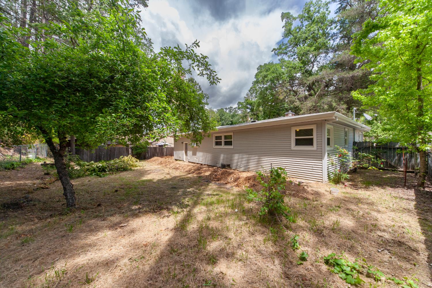 Detail Gallery Image 12 of 26 For 3094 Wiltse Rd, Placerville,  CA 95667 - 3 Beds | 1 Baths