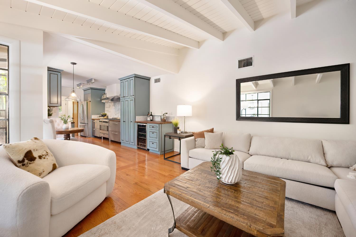Detail Gallery Image 27 of 64 For 5428 Fair Oaks Blvd, Carmichael,  CA 95608 - 4 Beds | 2 Baths