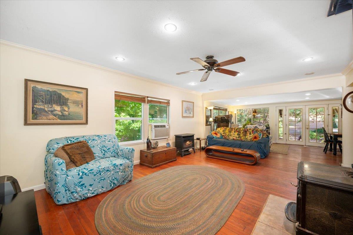 Detail Gallery Image 8 of 54 For 9086 La Porte Rd, Brownsville,  CA 95919 - 2 Beds | 1 Baths