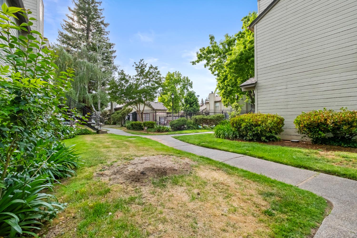 Detail Gallery Image 30 of 36 For 9145 Newhall Dr #57,  Sacramento,  CA 95826 - 2 Beds | 1/1 Baths