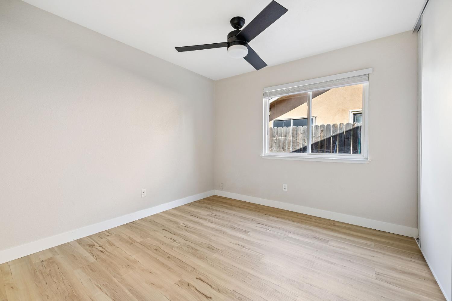 Detail Gallery Image 39 of 43 For 1240 Chuckwagon Dr, Sacramento,  CA 95834 - 3 Beds | 2 Baths