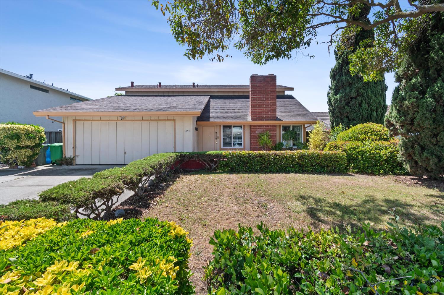 Detail Gallery Image 1 of 32 For 4852 Nadine Ct, Union City,  CA 94587 - 3 Beds | 2/1 Baths