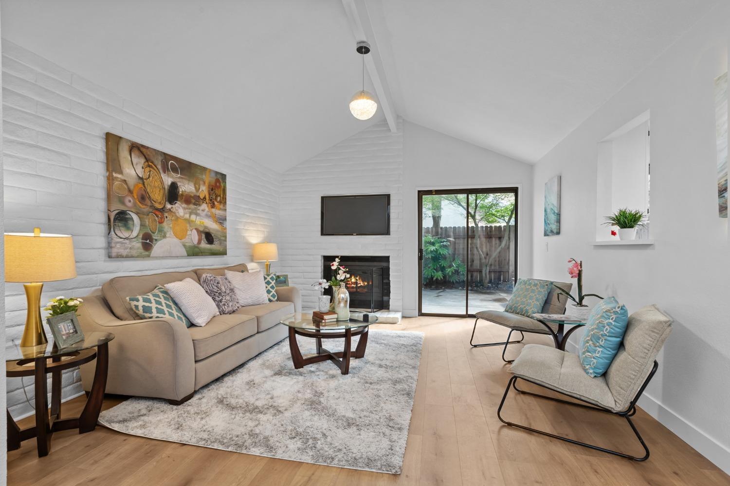 Detail Gallery Image 8 of 38 For 2662 Mandeville Way, West Sacramento,  CA 95691 - 2 Beds | 1/1 Baths