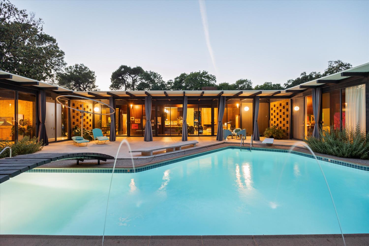 Detail Gallery Image 2 of 99 For 400 Roberts Rd, Colusa,  CA 95932 - 4 Beds | 3/1 Baths