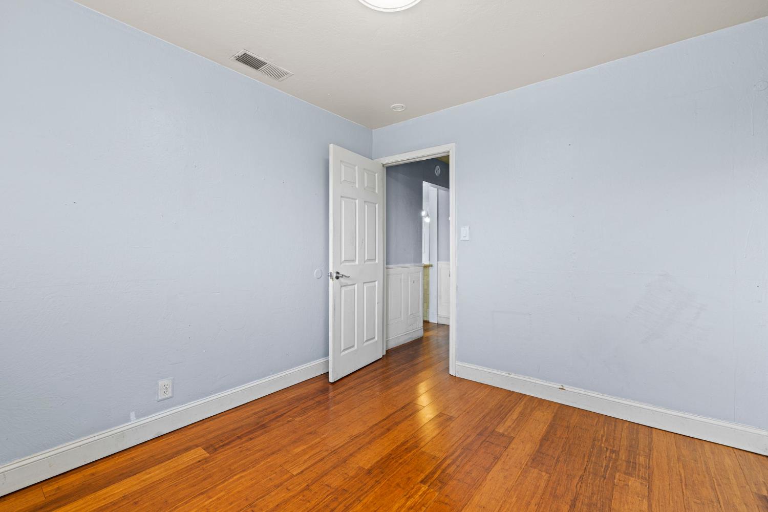 Detail Gallery Image 13 of 28 For 10529 Malaga Way, Rancho Cordova,  CA 95670 - 3 Beds | 2 Baths