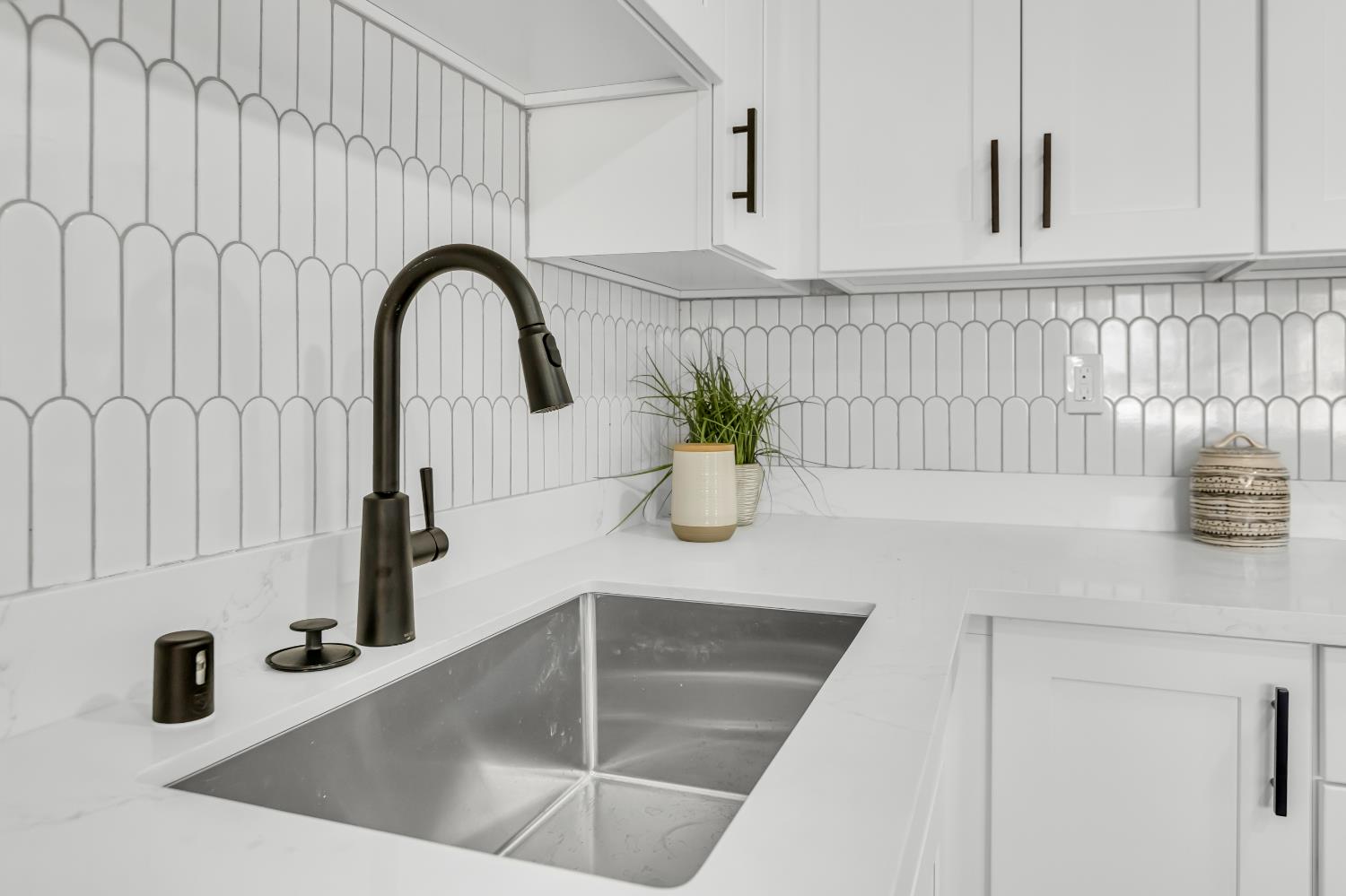 Detail Gallery Image 12 of 42 For 7682 Detroit Blvd, Sacramento,  CA 95832 - 4 Beds | 2 Baths