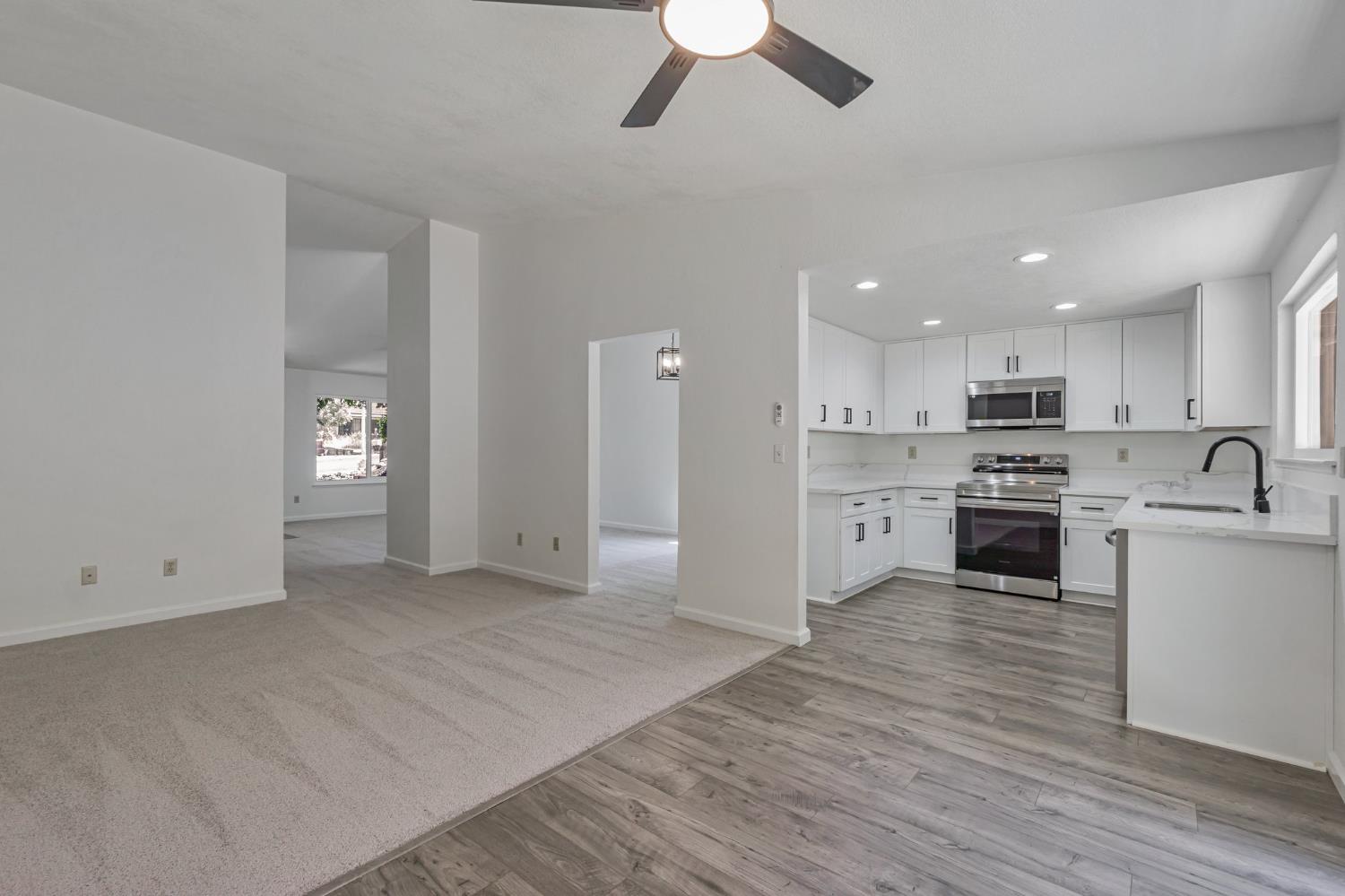 Detail Gallery Image 20 of 52 For 4046 S Royal Links Cir, Antioch,  CA 94509 - 4 Beds | 2 Baths