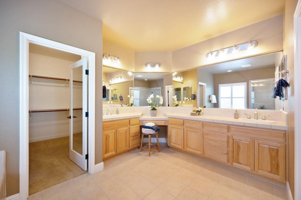Detail Gallery Image 57 of 78 For 10317 Hite Cir, Elk Grove,  CA 95757 - 5 Beds | 3 Baths