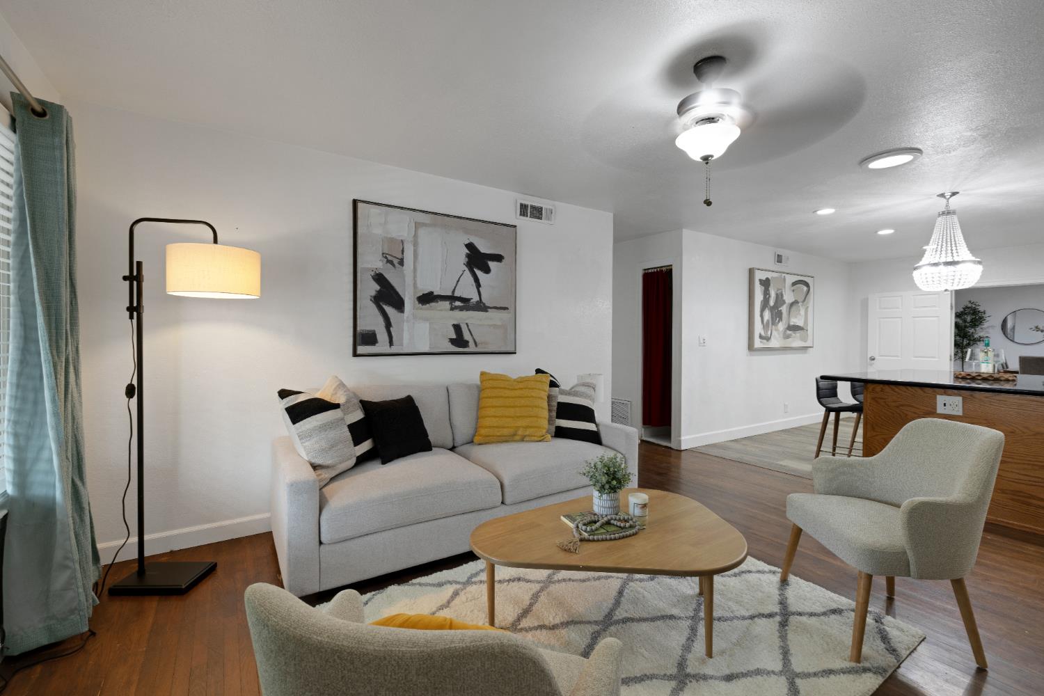 Detail Gallery Image 6 of 33 For 6140 Rumford Ave, Citrus Heights,  CA 95621 - 3 Beds | 2 Baths