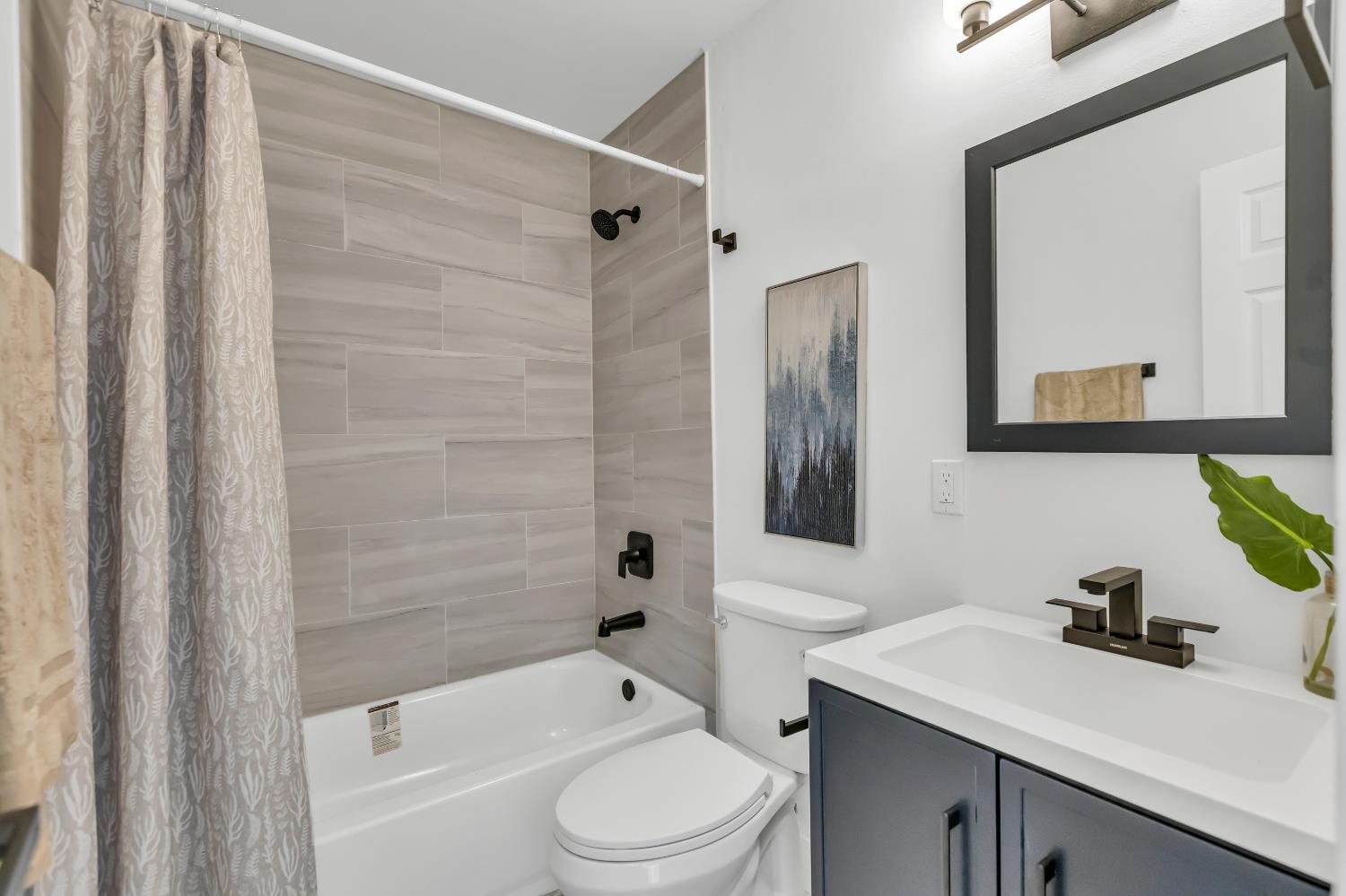 Detail Gallery Image 25 of 42 For 7682 Detroit Blvd, Sacramento,  CA 95832 - 4 Beds | 2 Baths