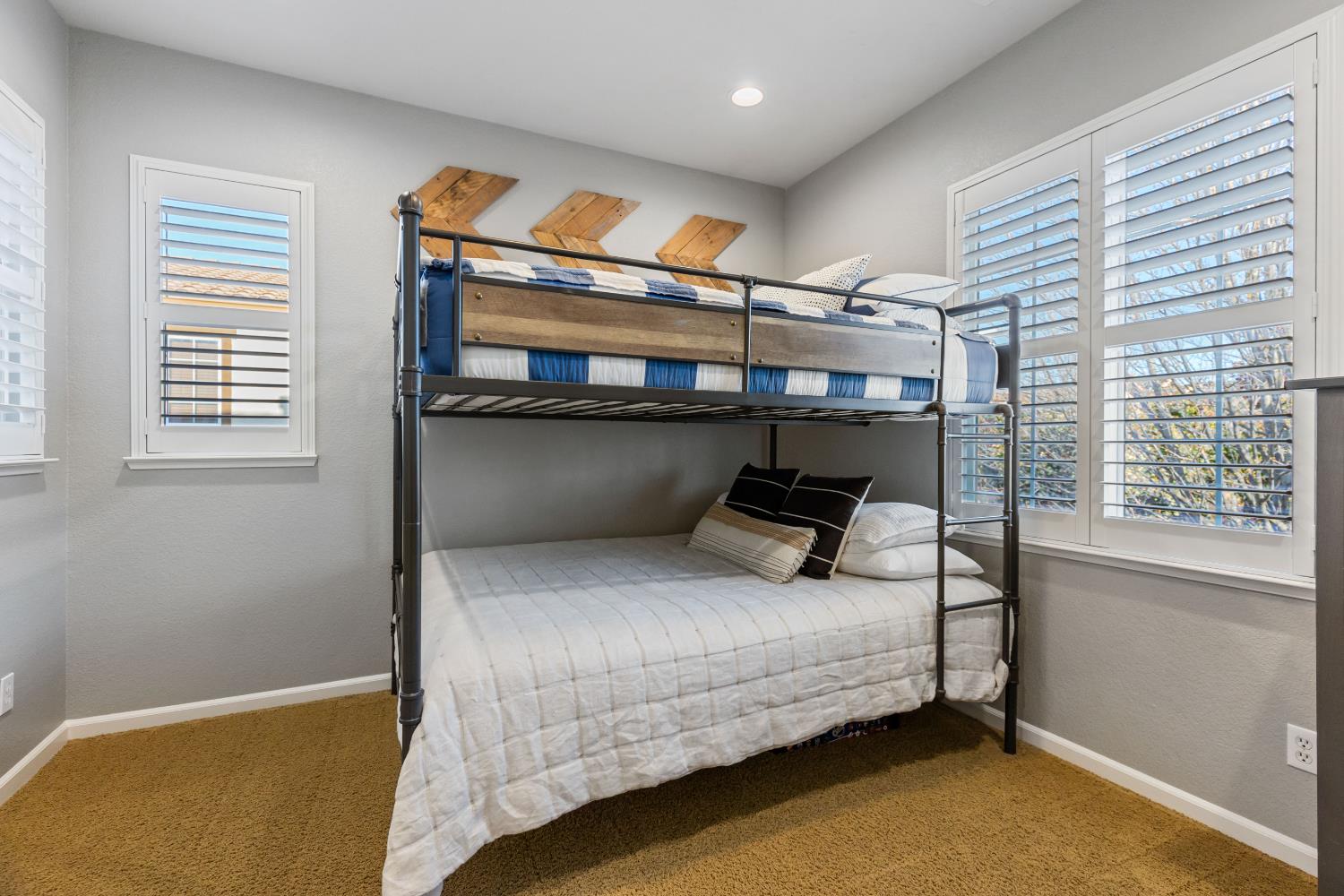 Detail Gallery Image 31 of 36 For 947 Campfire Cir, Rocklin,  CA 95765 - 3 Beds | 2/1 Baths