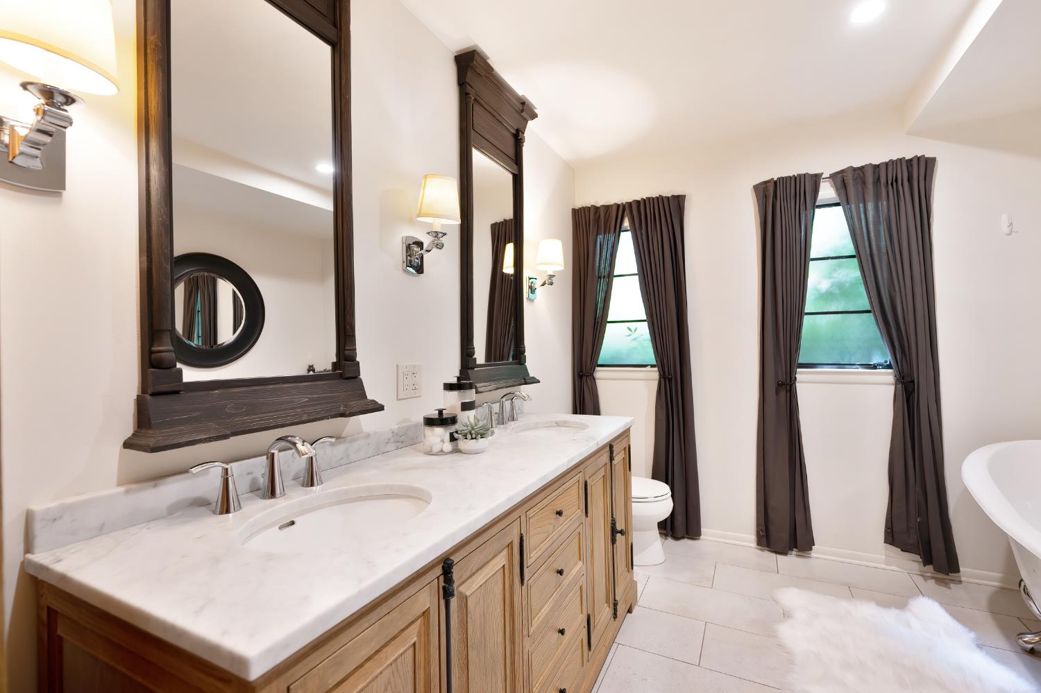 Detail Gallery Image 47 of 64 For 5428 Fair Oaks Blvd, Carmichael,  CA 95608 - 4 Beds | 2 Baths