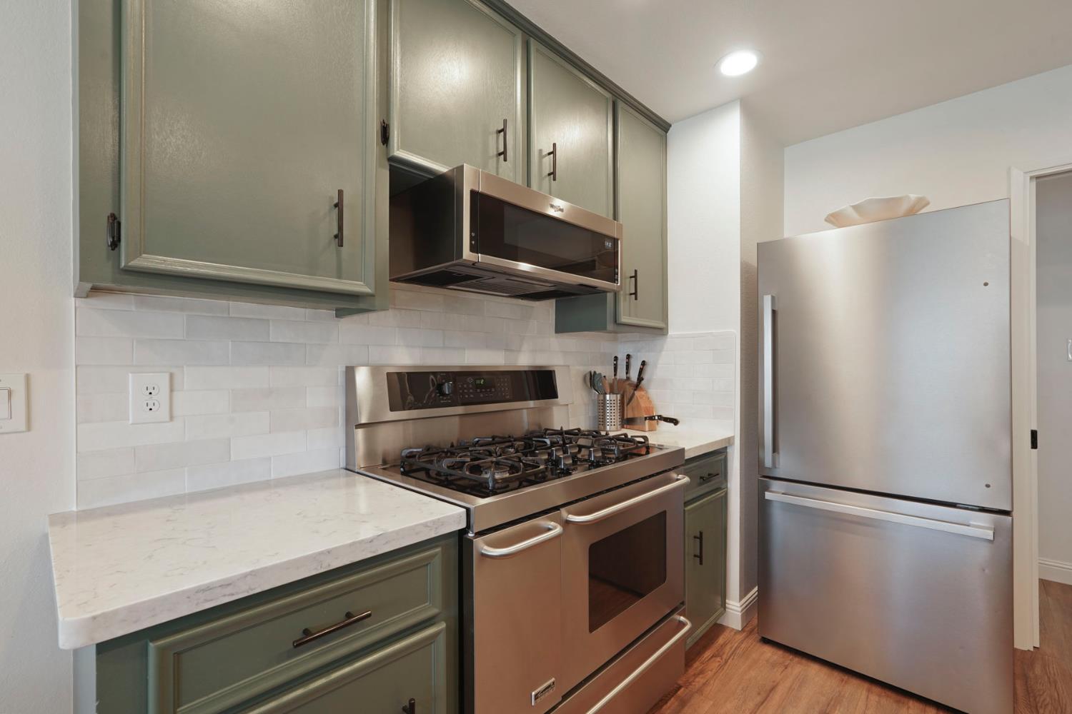 Detail Gallery Image 15 of 35 For 725 Maplewood Dr, Lodi,  CA 95242 - 3 Beds | 2 Baths
