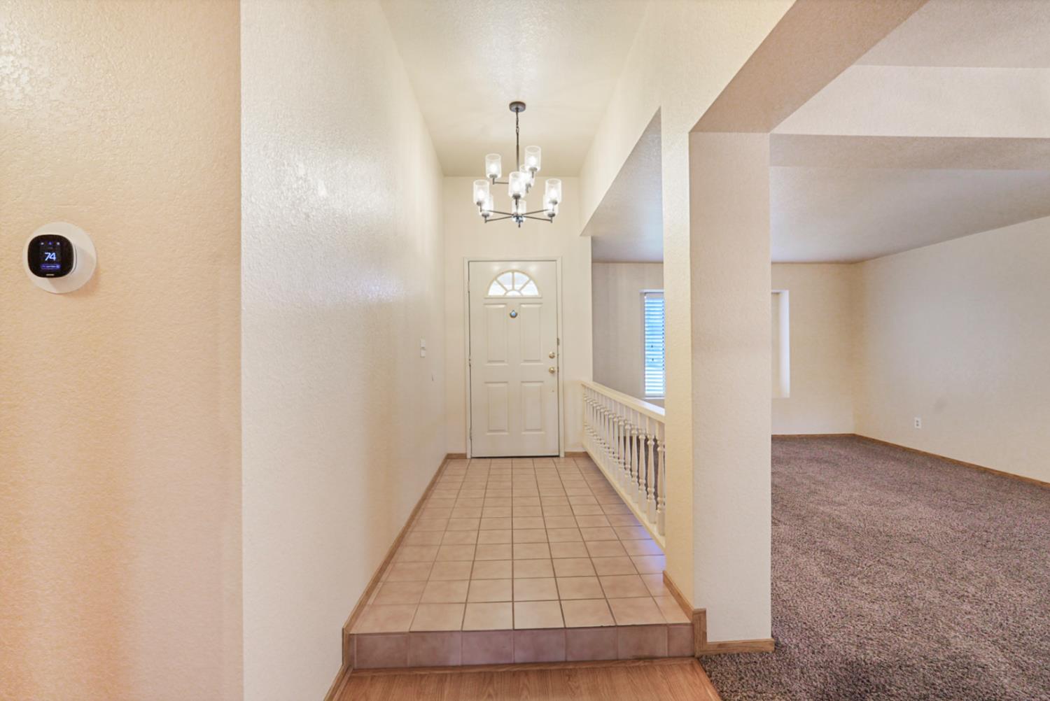 Detail Gallery Image 4 of 23 For 2833 Glasgow Dr, Ceres,  CA 95307 - 3 Beds | 2 Baths