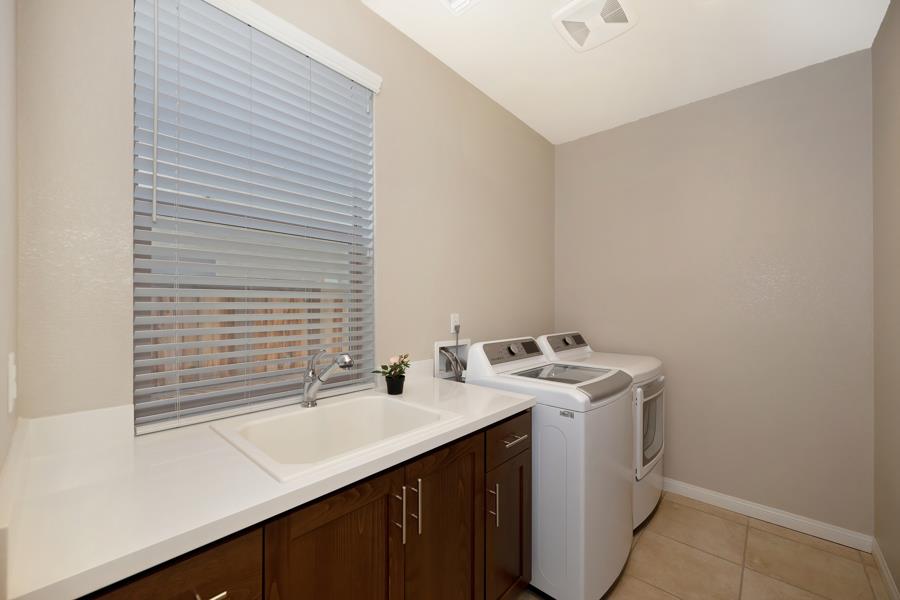 Detail Gallery Image 30 of 53 For 5416 Cannes Ct, Fair Oaks,  CA 95628 - 3 Beds | 2/1 Baths