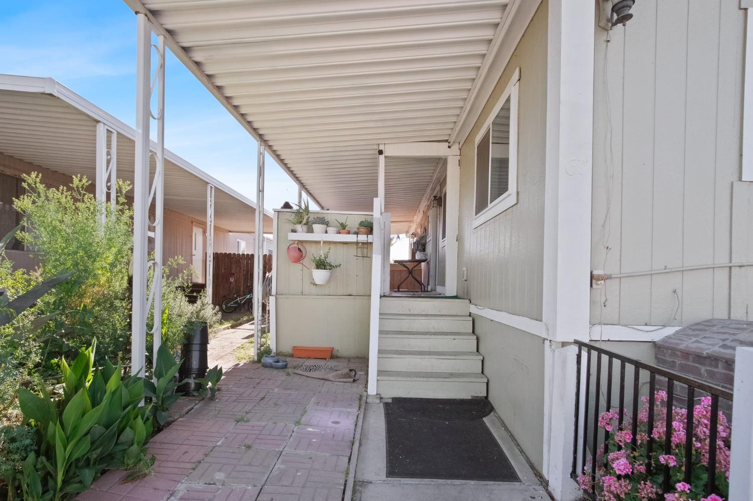 Detail Gallery Image 14 of 20 For 3939 Central Ave 60, Ceres,  CA 95307 - 3 Beds | 2 Baths