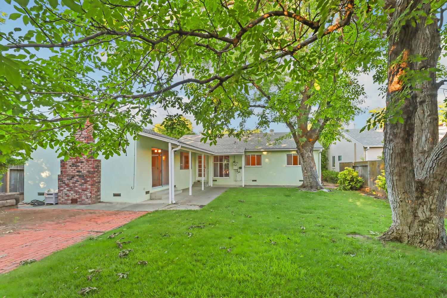 Detail Gallery Image 33 of 36 For 601 J St, Davis,  CA 95616 - 3 Beds | 2 Baths
