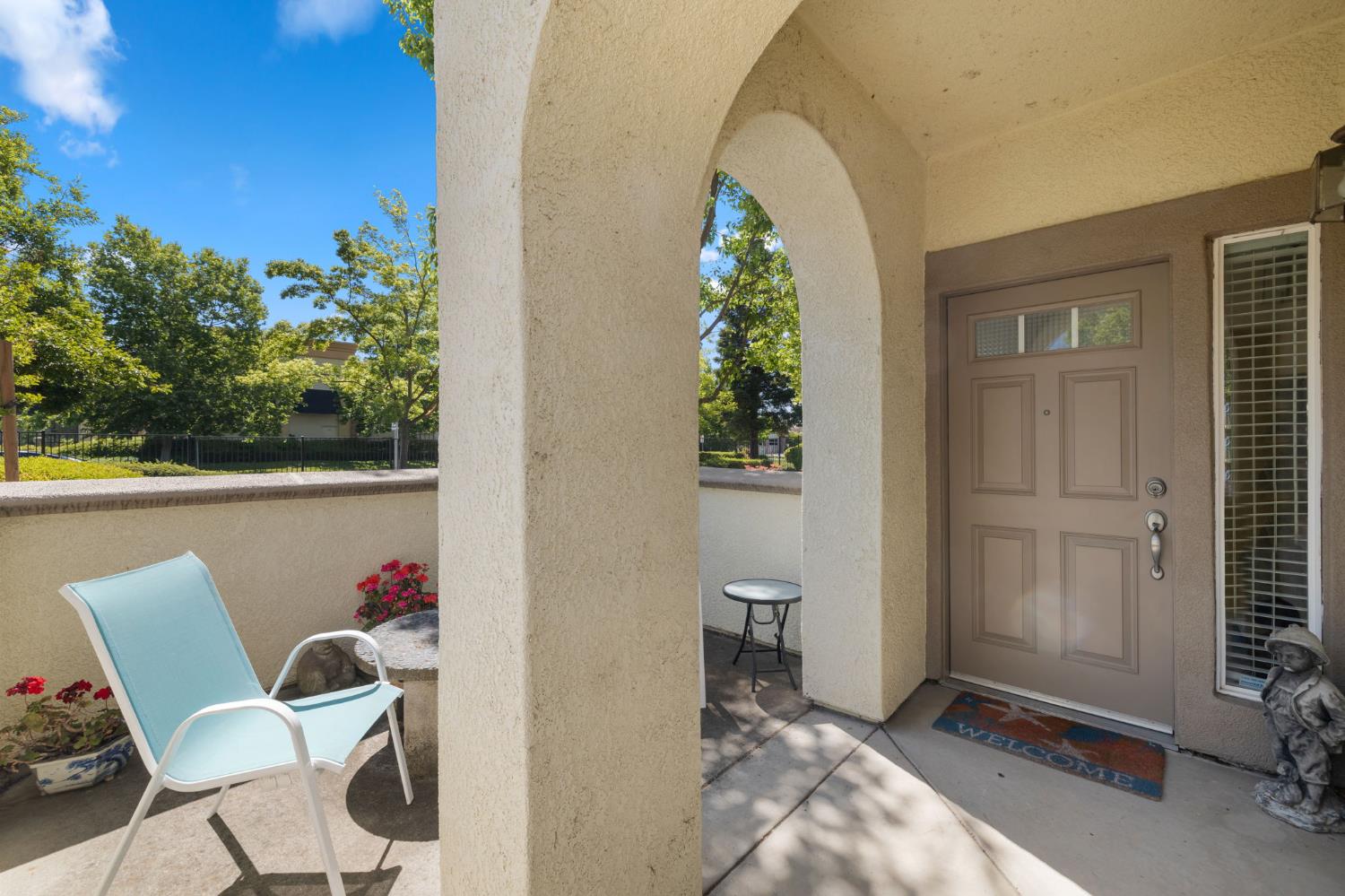 Photo #3: 225063475 Listing 