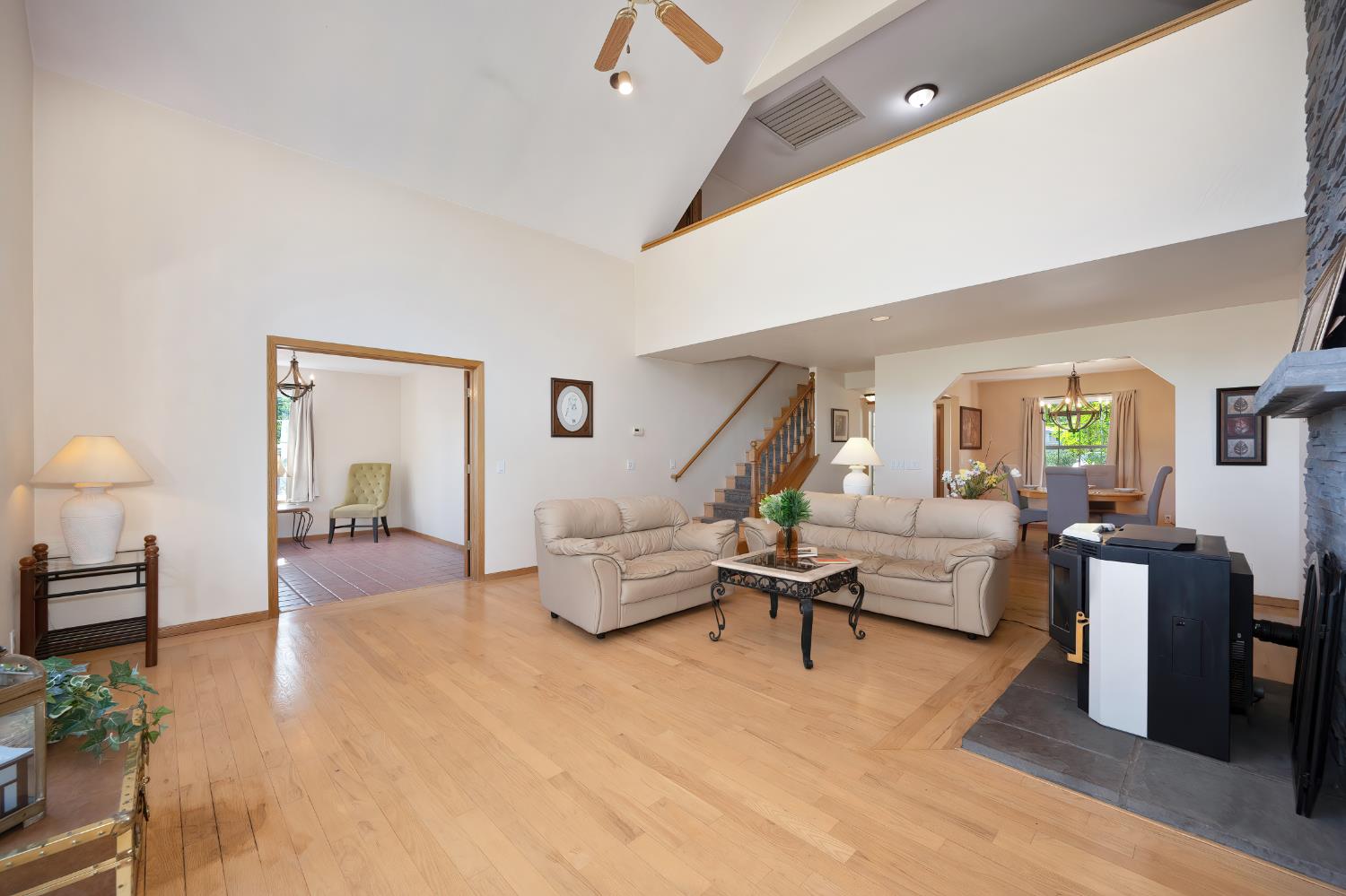 Detail Gallery Image 17 of 67 For 2818 Silvercrest St, Placerville,  CA 95667 - 3 Beds | 2/1 Baths