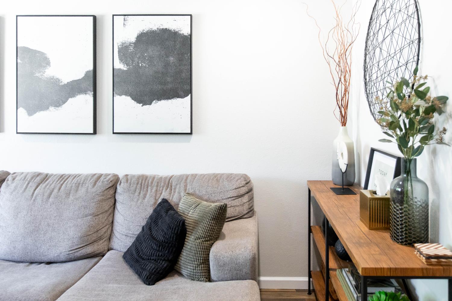 Detail Gallery Image 9 of 44 For 8940 Leatham Ave, Fair Oaks,  CA 95628 - 4 Beds | 2 Baths