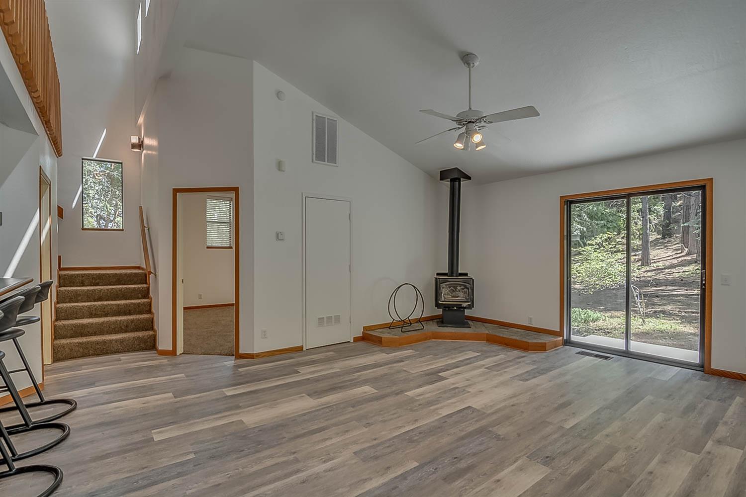 Detail Gallery Image 2 of 45 For 16815 Alpine Dr, Pioneer,  CA 95666 - 2 Beds | 2 Baths
