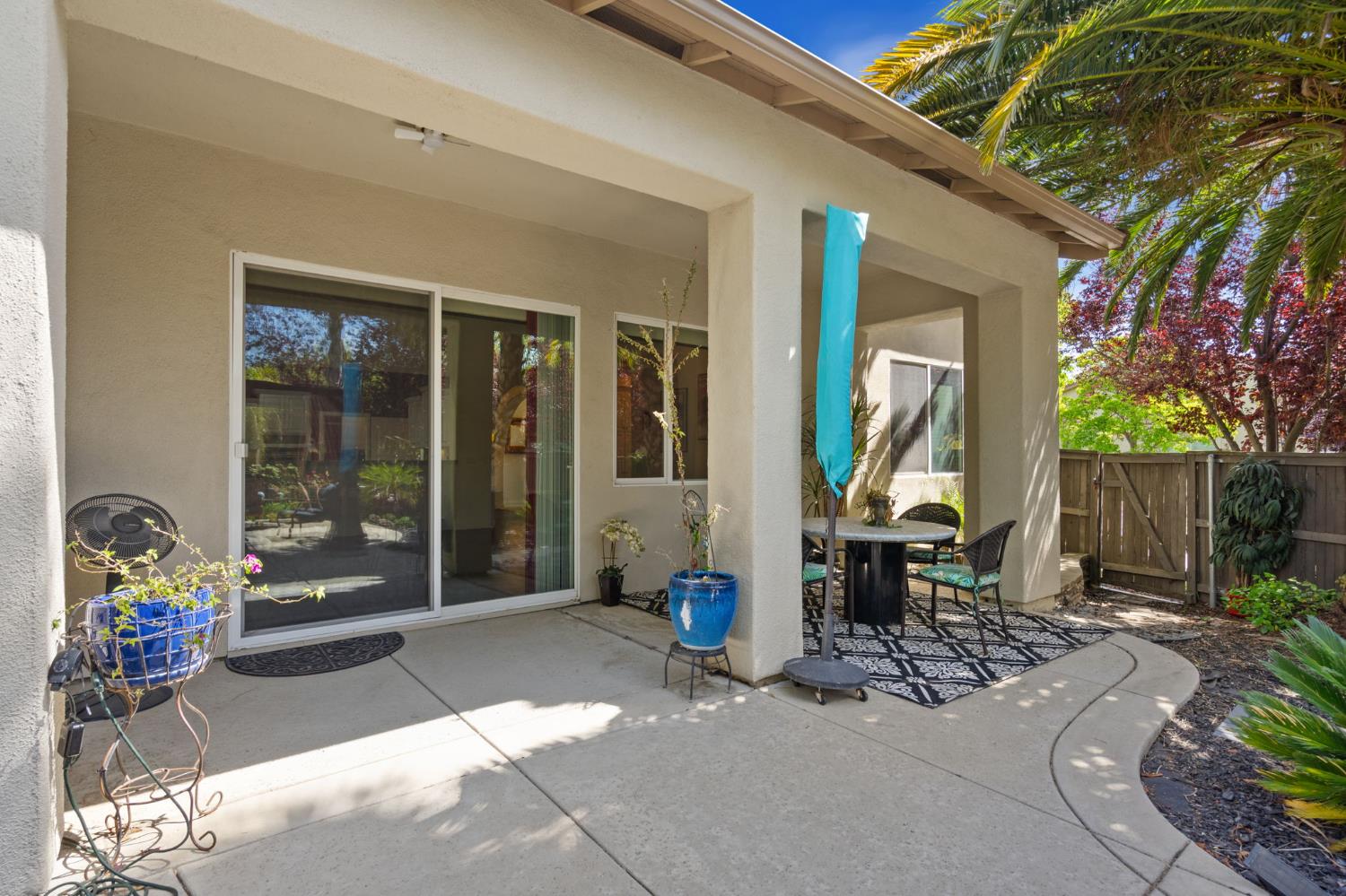 Detail Gallery Image 30 of 41 For 2832 Rockaway Ln, Sacramento,  CA 95835 - 2 Beds | 2 Baths