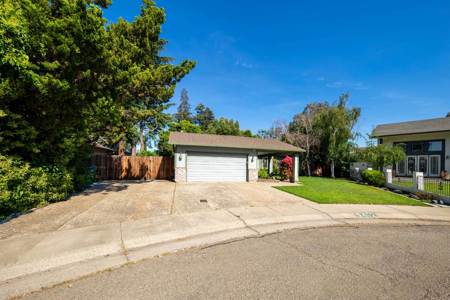 Detail Gallery Image 1 of 56 For 9412 Bonanza Dr, Stockton,  CA 95209 - 3 Beds | 2/1 Baths