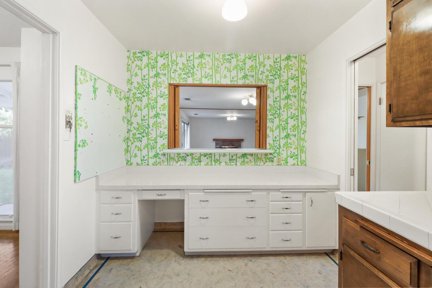Detail Gallery Image 18 of 36 For 601 J St, Davis,  CA 95616 - 3 Beds | 2 Baths