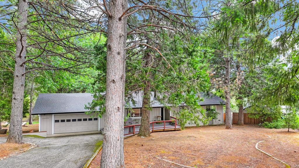 Detail Gallery Image 2 of 90 For 25375 Pineview Dr, Colfax,  CA 95713 - 3 Beds | 2 Baths