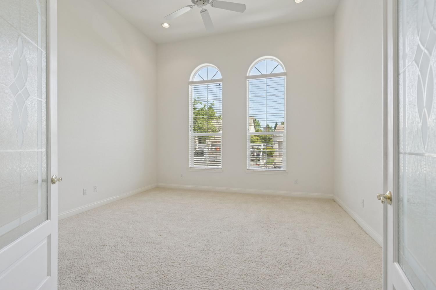 Detail Gallery Image 24 of 41 For 2832 Rockaway Ln, Sacramento,  CA 95835 - 2 Beds | 2 Baths